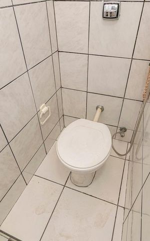 Casa para alugar com 190m², 5 quartos e 3 vagas Casa para alugar com 190m², 5 quartos e 3 vagasBanheiro Social 1