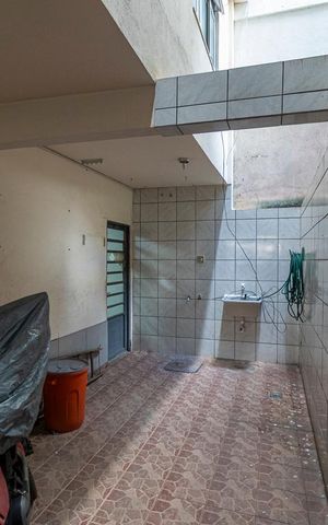 Casa para alugar com 190m², 5 quartos e 3 vagas Casa para alugar com 190m², 5 quartos e 3 vagasGaragem