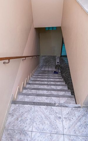 Casa para alugar com 190m², 5 quartos e 3 vagas Casa para alugar com 190m², 5 quartos e 3 vagasTerraço