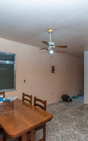 Casa para alugar com 190m², 5 quartos e 3 vagas Casa para alugar com 190m², 5 quartos e 3 vagasSala