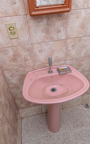 Casa para alugar com 190m², 5 quartos e 3 vagas Casa para alugar com 190m², 5 quartos e 3 vagasBanheiro Social 2
