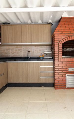 Casa à venda com 240m², 2 quartos e 4 vagas Casa à venda com 240m², 2 quartos e 4 vagasÁrea gourmet