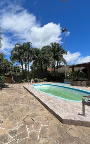 Casa para alugar com 400m², 4 quartos e 12 vagas Casa para alugar com 400m², 4 quartos e 12 vagasÁrea Externa