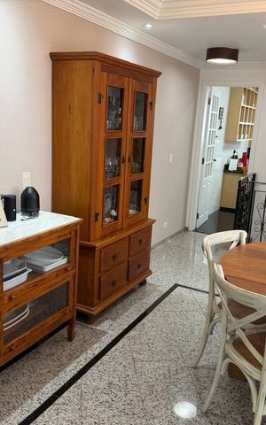 Casa para alugar com 236m², 3 quartos e 2 vagas Casa para alugar com 236m², 3 quartos e 2 vagasSala de jantar