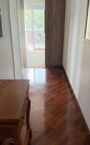 Casa para alugar com 236m², 3 quartos e 2 vagas Casa para alugar com 236m², 3 quartos e 2 vagasCorredor