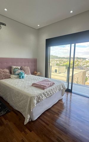 Casa de condomínio à venda com 343m², 4 quartos e 6 vagas Casa de condomínio à venda com 343m², 4 quartos e 6 vagasSuíte 3