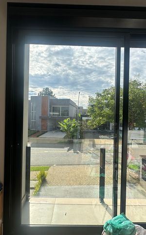 Casa de condomínio à venda com 343m², 4 quartos e 6 vagas Casa de condomínio à venda com 343m², 4 quartos e 6 vagasSuíte 1