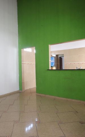 Casa à venda com 136m², 2 quartos e 1 vagaSala