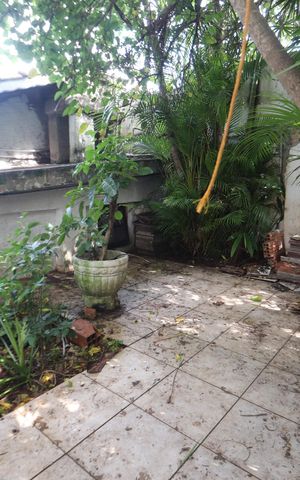 Casa à venda com 136m², 2 quartos e 1 vagaQuintal