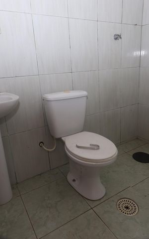 Casa à venda com 136m², 2 quartos e 1 vagaBanheiro