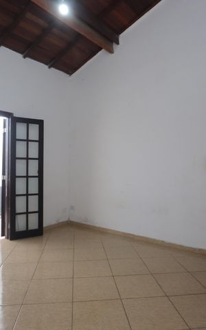 Casa à venda com 136m², 2 quartos e 1 vagaSuíte