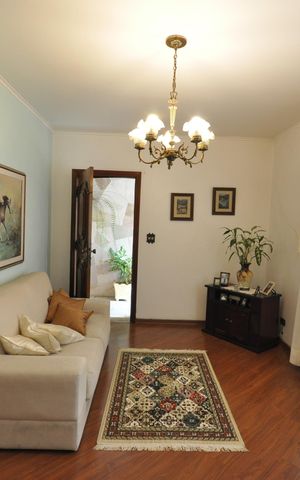 Casa à venda com 286m², 3 quartos e 5 vagasSala
