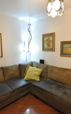 Casa à venda com 286m², 3 quartos e 5 vagasSala de TV
