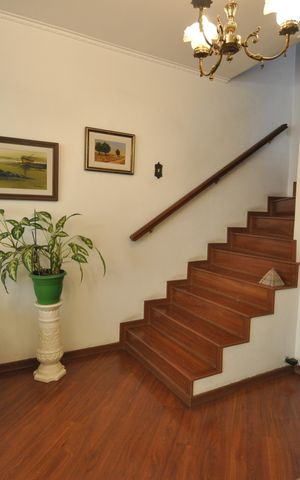 Casa à venda com 286m², 3 quartos e 5 vagasSala
