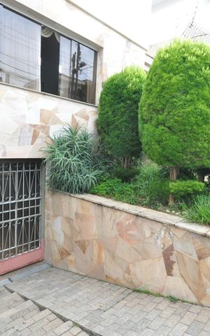 Casa à venda com 286m², 3 quartos e 5 vagasJardim