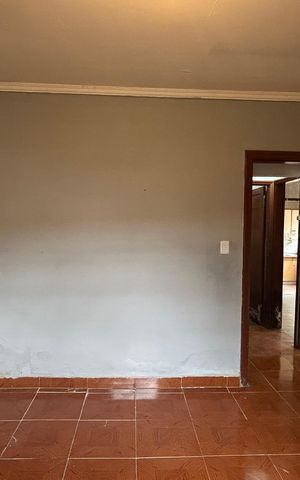 Casa à venda com 250m², 2 quartos e 3 vagas Casa à venda com 250m², 2 quartos e 3 vagasQuarto 1