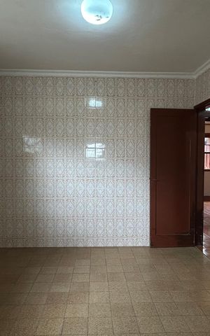 Casa à venda com 250m², 2 quartos e 3 vagas Casa à venda com 250m², 2 quartos e 3 vagasCozinha