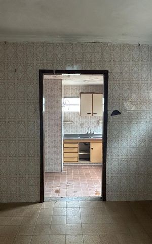 Casa à venda com 250m², 2 quartos e 3 vagas Casa à venda com 250m², 2 quartos e 3 vagasCozinha