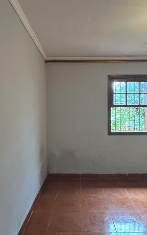 Casa à venda com 250m², 2 quartos e 3 vagas Casa à venda com 250m², 2 quartos e 3 vagasQuarto 1