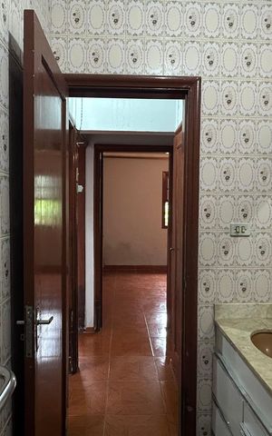 Casa à venda com 250m², 2 quartos e 3 vagas Casa à venda com 250m², 2 quartos e 3 vagasBanheiro Social
