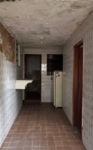 Casa à venda com 250m², 2 quartos e 3 vagas Casa à venda com 250m², 2 quartos e 3 vagasCozinha