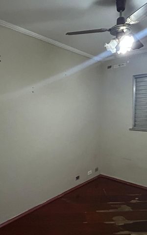 Casa à venda com 250m², 2 quartos e 3 vagas Casa à venda com 250m², 2 quartos e 3 vagasEdícula - Quarto 1
