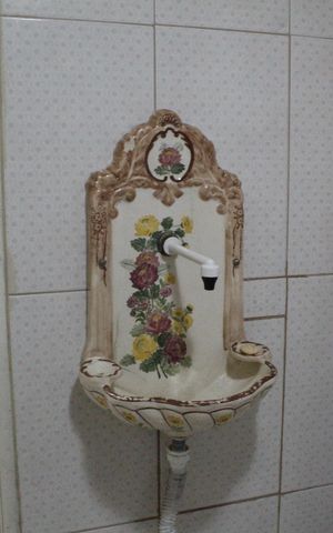 Casa de condomínio para alugar com 200m², 4 quartos e 5 vagasBanheiro de serviço
