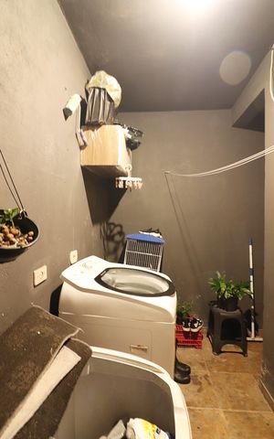 Casa à venda com 100m², 2 quartos e 2 vagasÁrea de Serviço