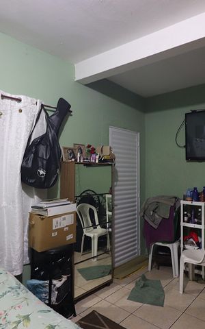 Casa à venda com 100m², 2 quartos e 2 vagasQuarto 1