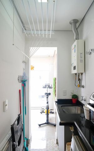 Apartamento à venda com 64m², 2 quartos e 2 vagasÁrea de serviço