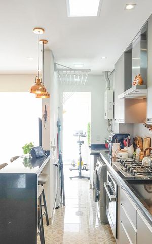 Apartamento à venda com 64m², 2 quartos e 2 vagasCozinha