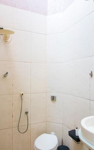 Casa à venda com 130m², 3 quartos e 3 vagas Casa à venda com 130m², 3 quartos e 3 vagasBanheiro