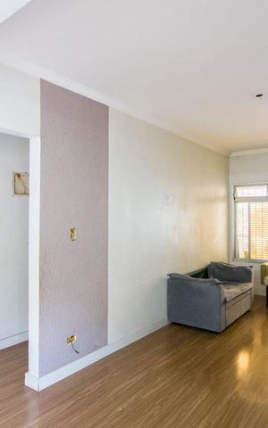Casa à venda com 130m², 3 quartos e 3 vagas Casa à venda com 130m², 3 quartos e 3 vagasSala