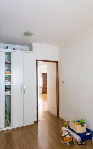 Casa à venda com 130m², 3 quartos e 3 vagas Casa à venda com 130m², 3 quartos e 3 vagasQuarto 2