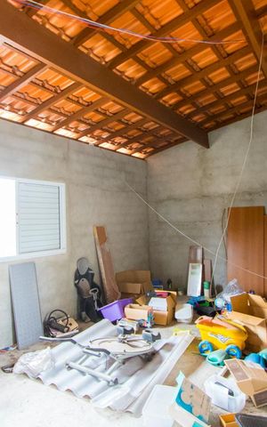 Casa à venda com 130m², 3 quartos e 3 vagas Casa à venda com 130m², 3 quartos e 3 vagasSalão