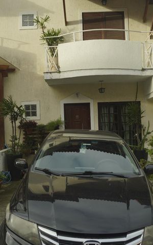 Casa de condomínio à venda com 108m², 3 quartos e 2 vagas Casa de condomínio à venda com 108m², 3 quartos e 2 vagasFachada