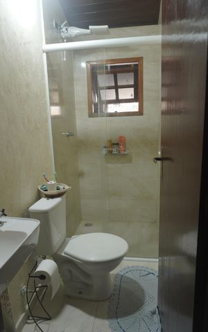 Casa de condomínio à venda com 108m², 3 quartos e 2 vagas Casa de condomínio à venda com 108m², 3 quartos e 2 vagasBanheiro