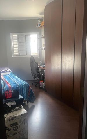 Casa à venda com 123m², 3 quartos e 4 vagas