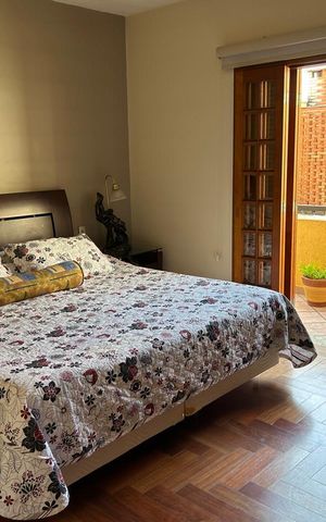 Casa à venda com 500m², 3 quartos e 3 vagas Casa à venda com 500m², 3 quartos e 3 vagasQuarto