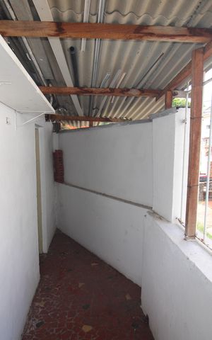 Casa à venda com 150m², 2 quartos e 1 vagaÁrea de Serviço