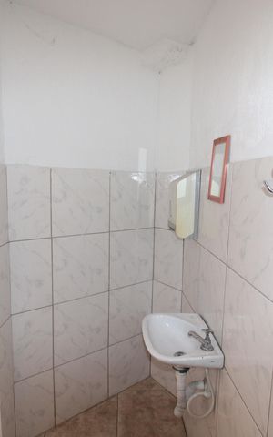 Casa à venda com 150m², 2 quartos e 1 vagaBanheiro 2