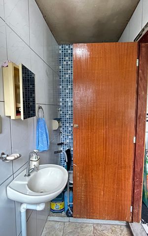 Casa à venda com 350m², 3 quartos e 2 vagasBanheiro da casa 2