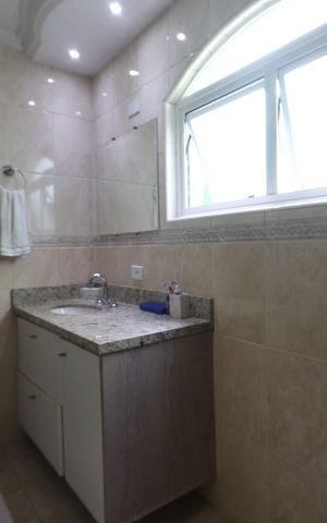 Casa à venda com 205m², 3 quartos e 4 vagasBanheiro Social