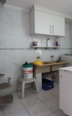 Casa à venda com 205m², 3 quartos e 4 vagasLavanderia