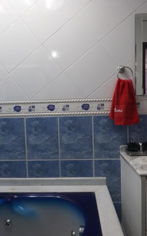 Casa à venda com 205m², 3 quartos e 4 vagasBanheiro da Suíte