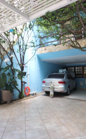 Casa à venda com 205m², 3 quartos e 4 vagasGaragem