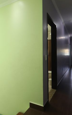 Casa à venda com 205m², 3 quartos e 4 vagasCorredor