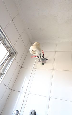 Casa à venda com 175m², 3 quartos e 3 vagasBanheiro da Suíte