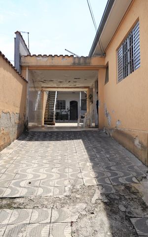 Casa à venda com 175m², 3 quartos e 3 vagasGaragem