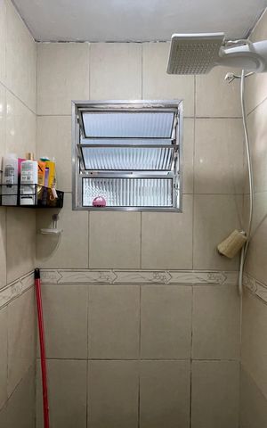 Casa à venda com 130m², 1 quarto e 3 vagas Casa à venda com 130m², 1 quarto e 3 vagasBanheiro Social